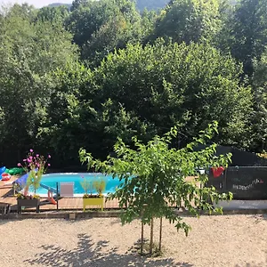 Bed & Breakfast Au Bord De L Eau, Surba
